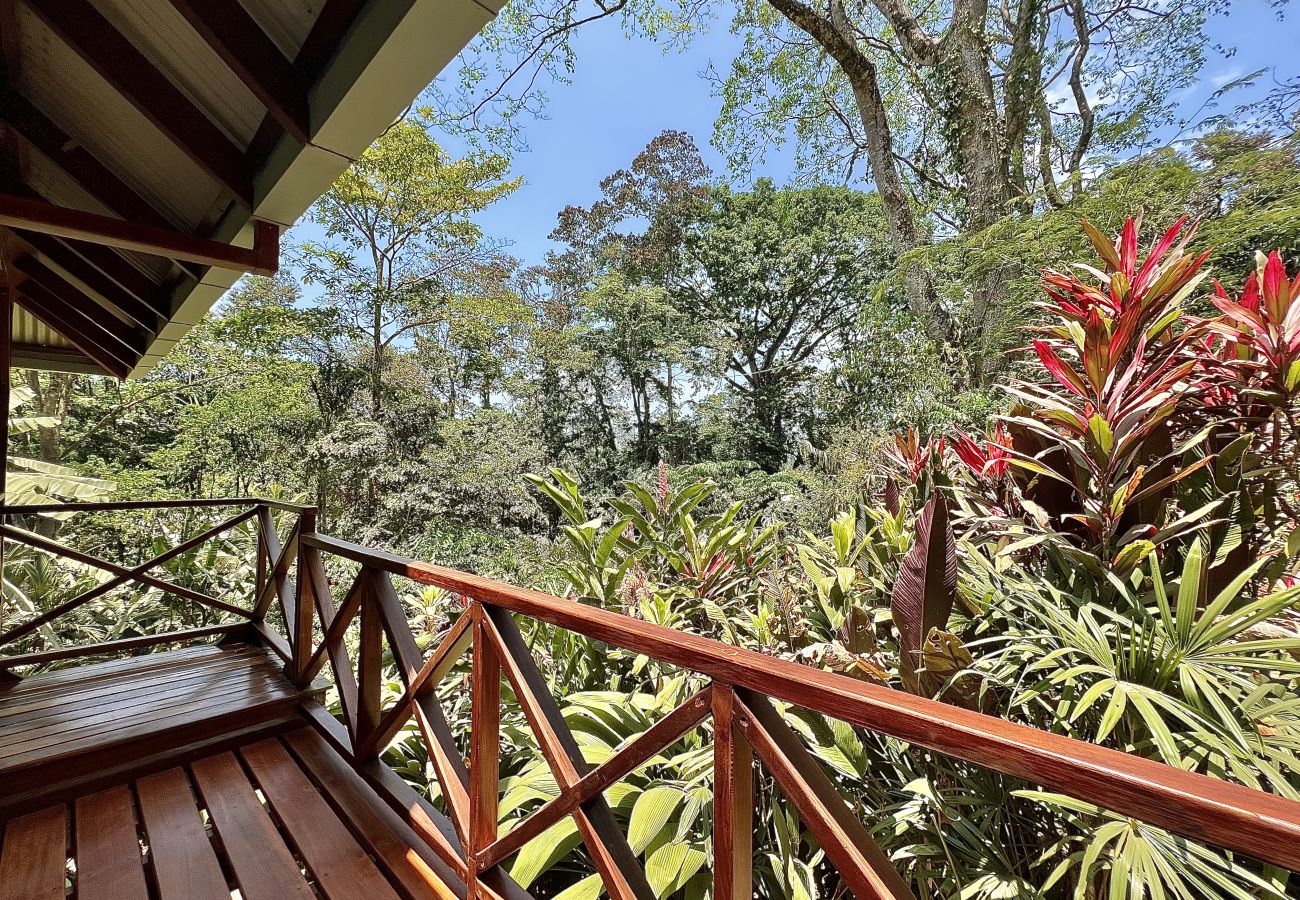 Casa en Cocles - Villa Colibrí cerca de la playa